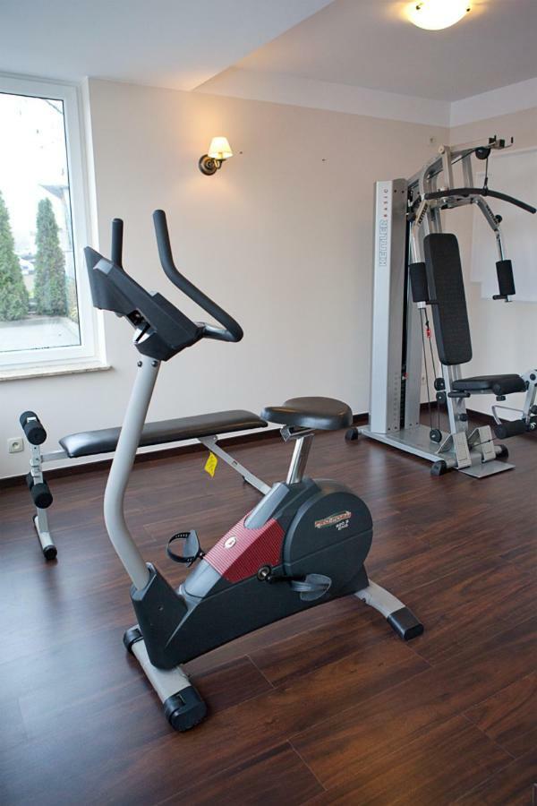Wzgorze Toskanii Conferences & Restaurant Przezmierowo Luaran gambar